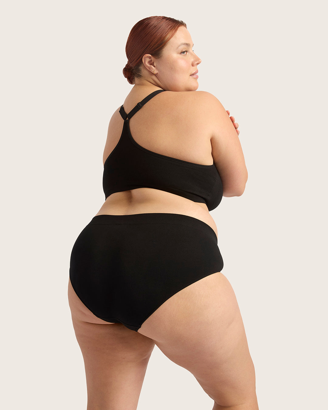 Full Bust Wireless Racerback Bra - Black