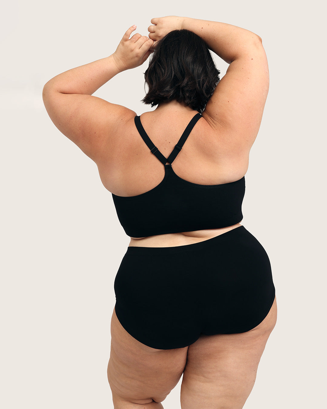 Full Bust Wireless Racerback Bra - Black