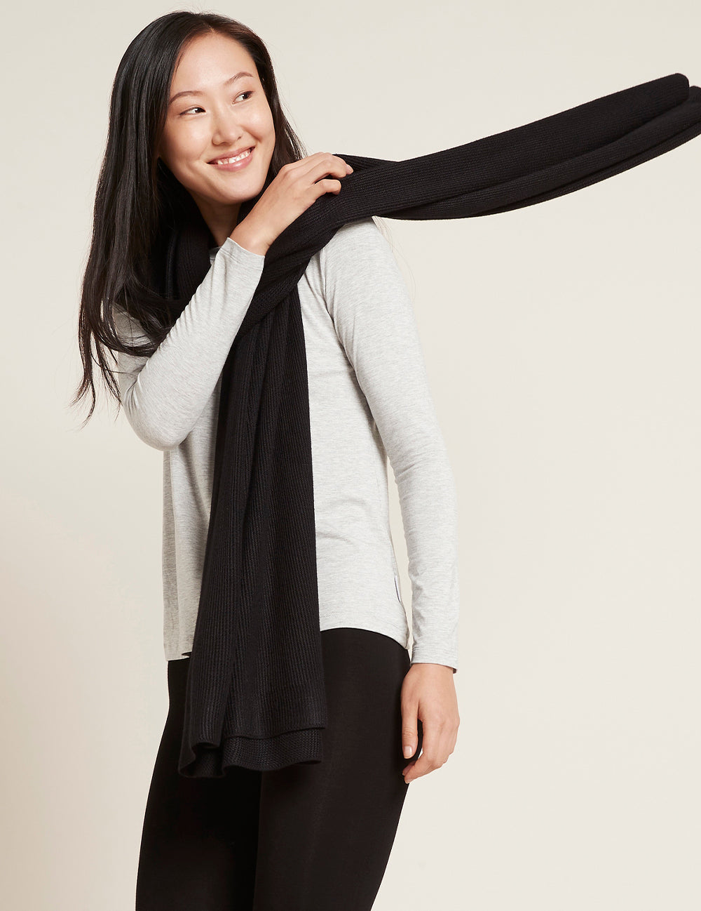 B10838_BLACK_Cosy-Knit-Wrap_2.jpg