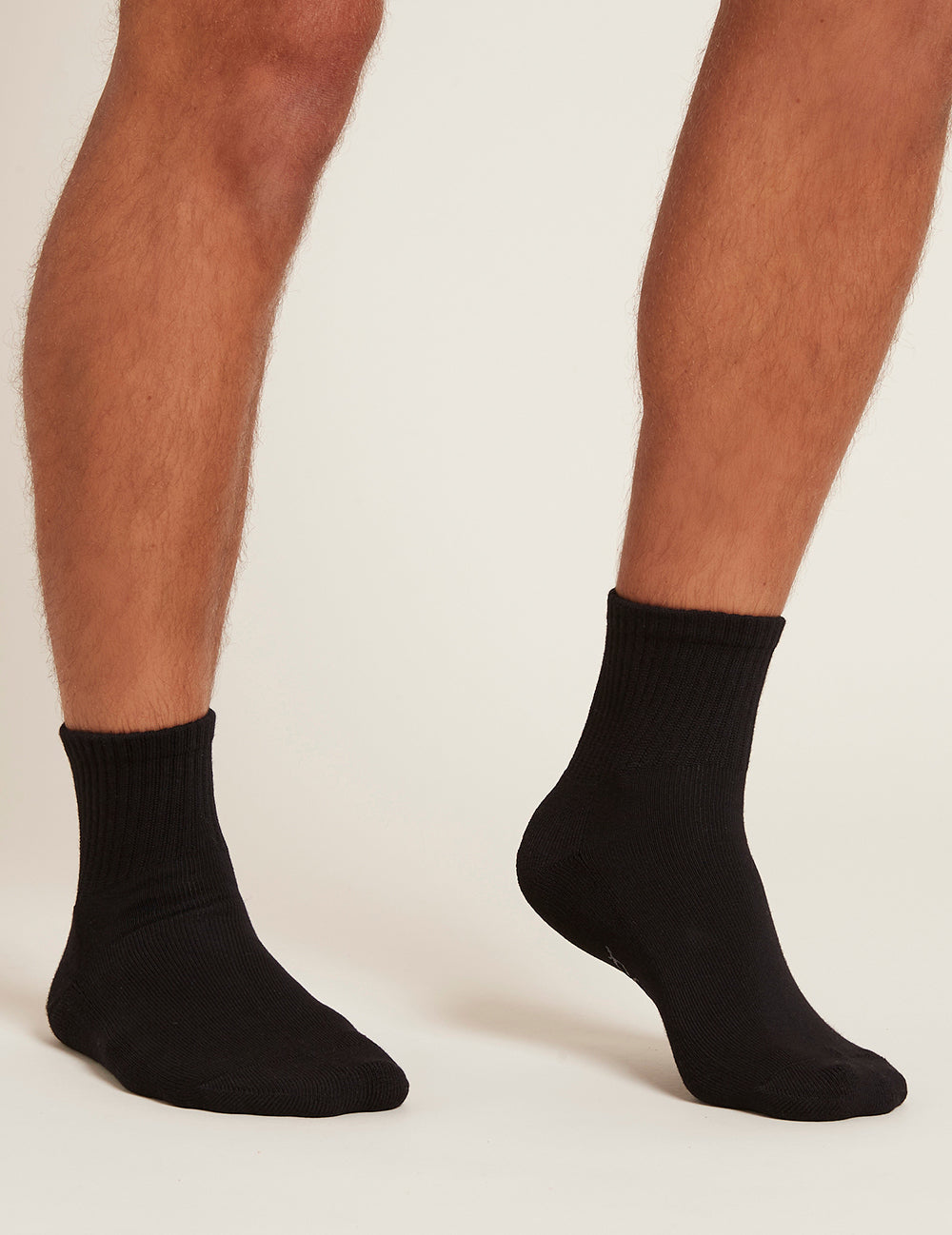 BS028_BLACK_Men's Cushioned Quarter Crew Socks_2.jpg