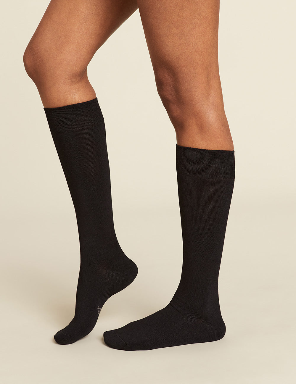 Women_s-Everyday-Knee-High-Socks-Black-Side.jpg