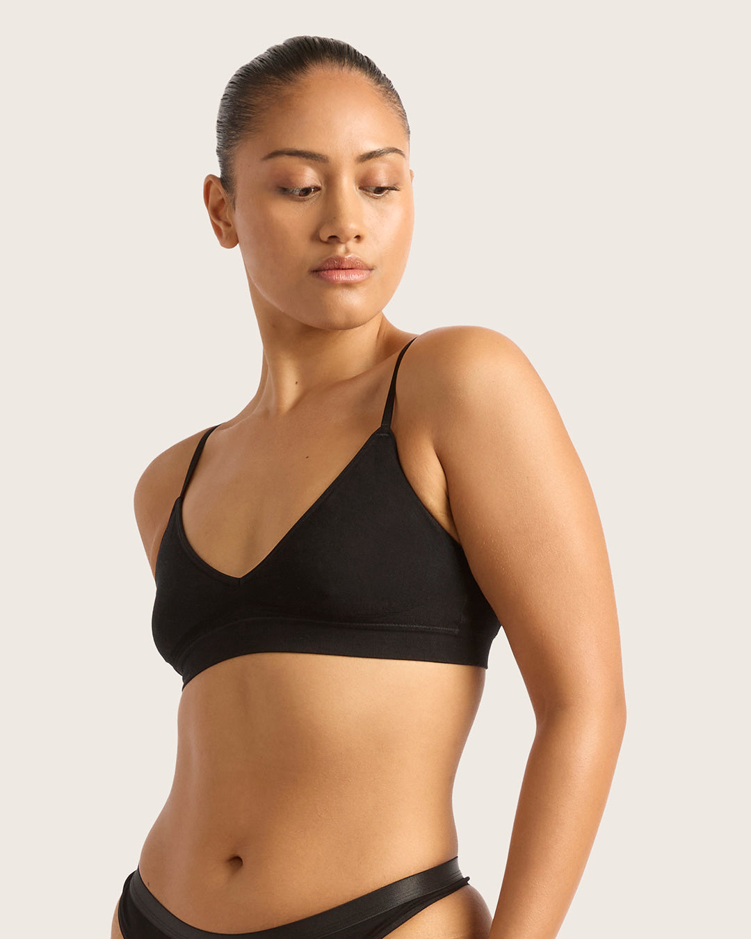LYOLYTE Triangle Bralette - Black