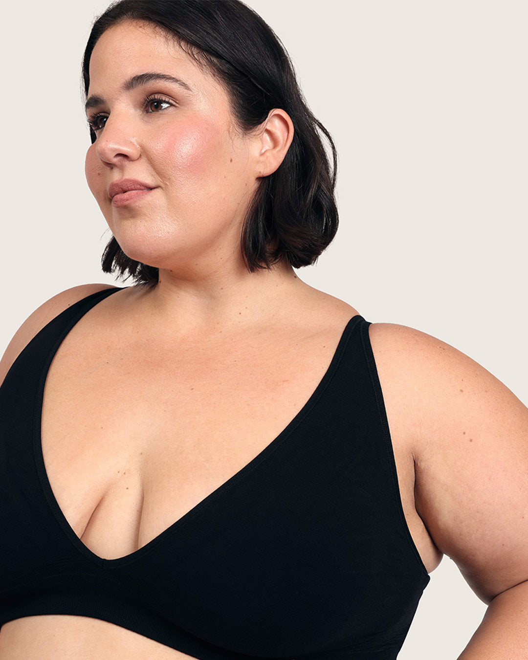 Wireless Plunge Bralette - Black