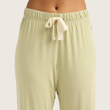 Model's Headshot - Kayleigh Grant