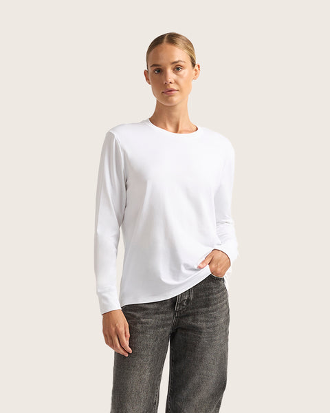 small_B10967_WHT_Women_sClassi