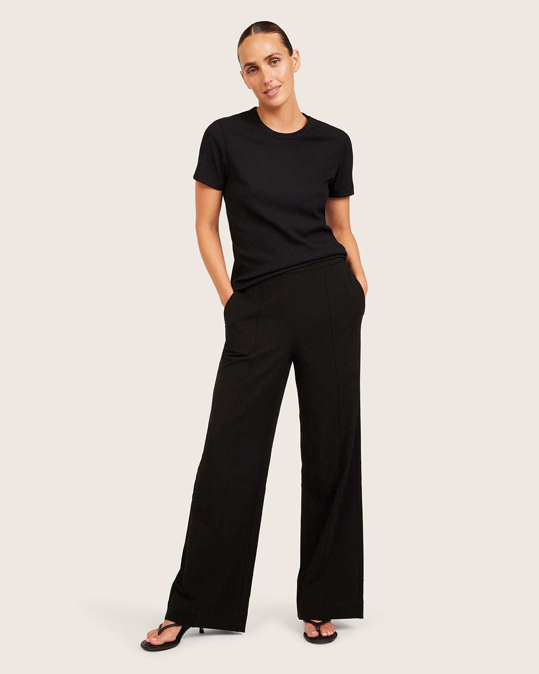 Relaxed Leg Pants - Regular - Black