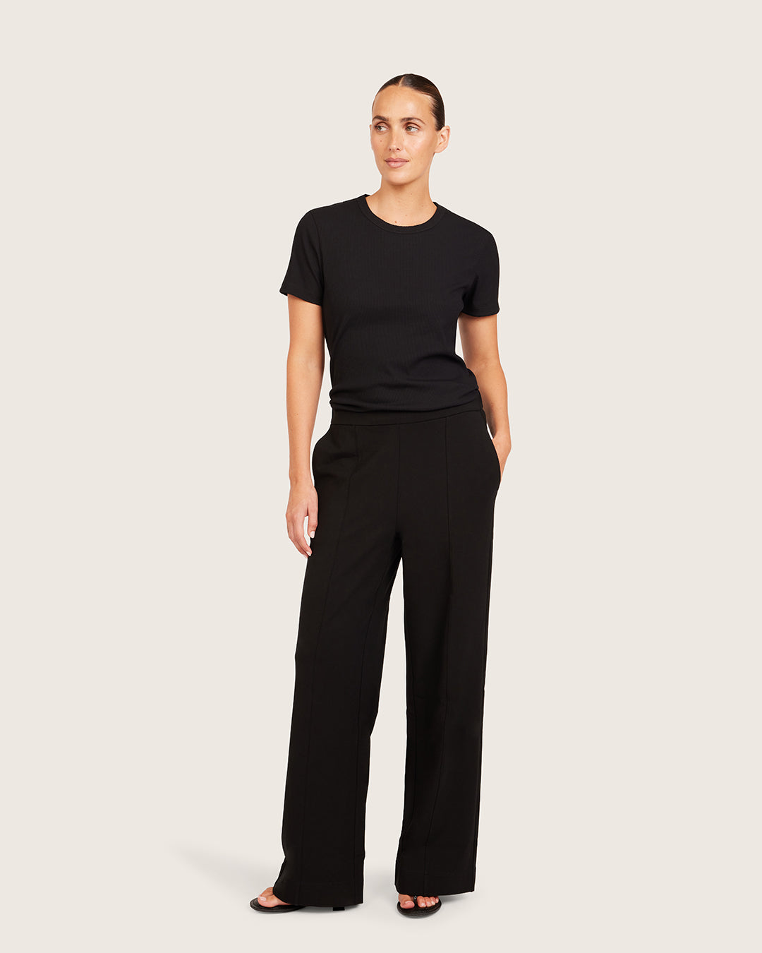 Relaxed Leg Pants - Regular - Black