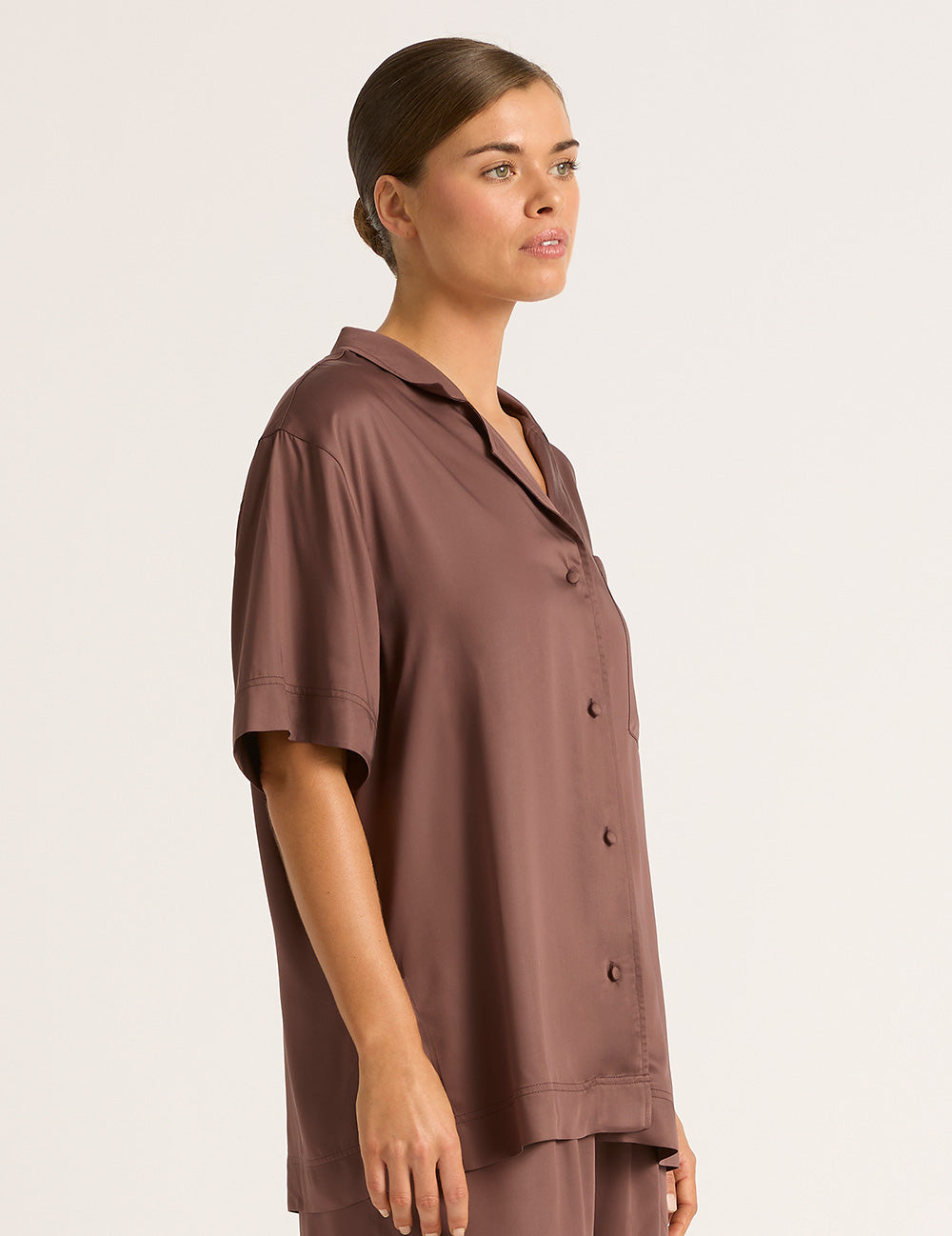 Vegan Silk Short Sleeve Shirt - Garnet