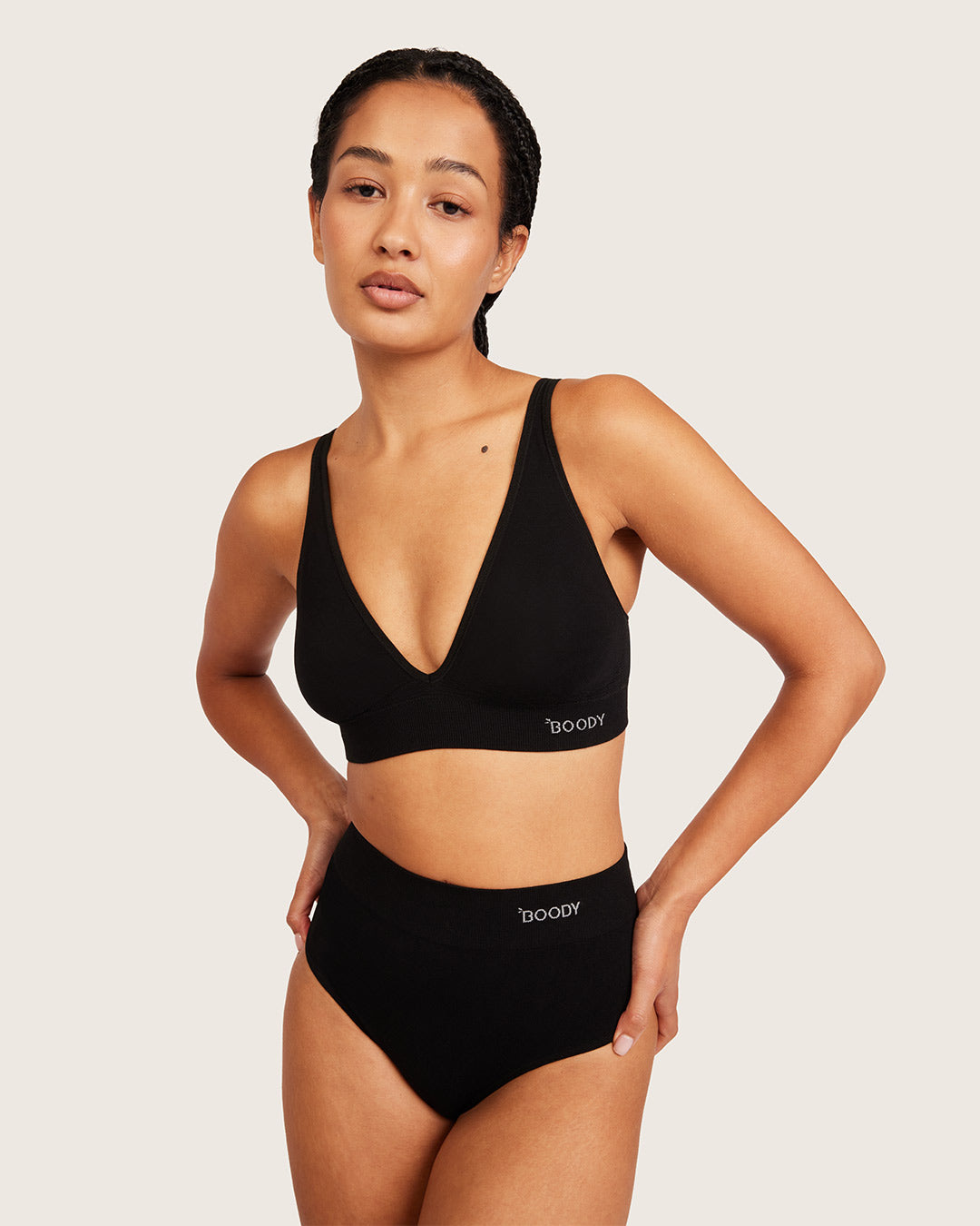 Wireless Plunge Bralette - Black