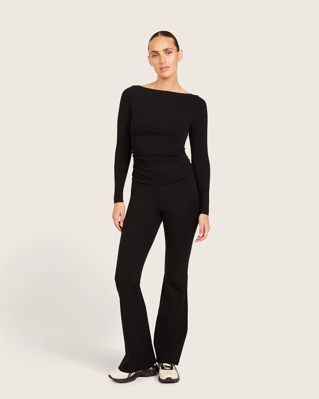 High Waist Flare Pants - Regular  - Black